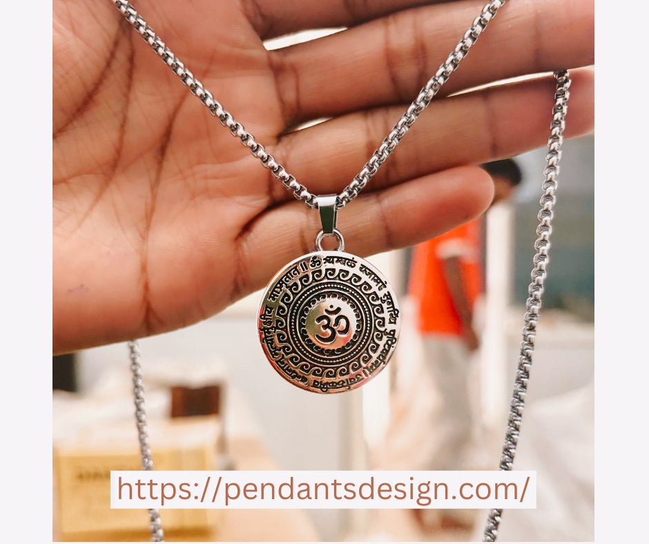Om Mahamrityunjaya Mantra Pendant (Blessing & Protection)