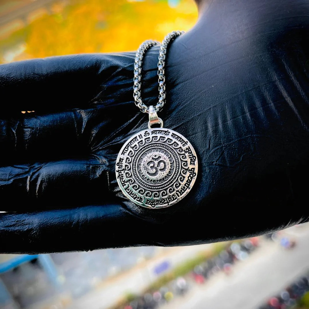 Om Mahamrityunjaya Mantra Pendant (Blessing & Protection)